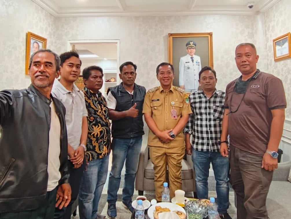 Audiensi Karang Taruna dan Masyarakat Desa Gebang Jaya dengan Bupati H. Aep