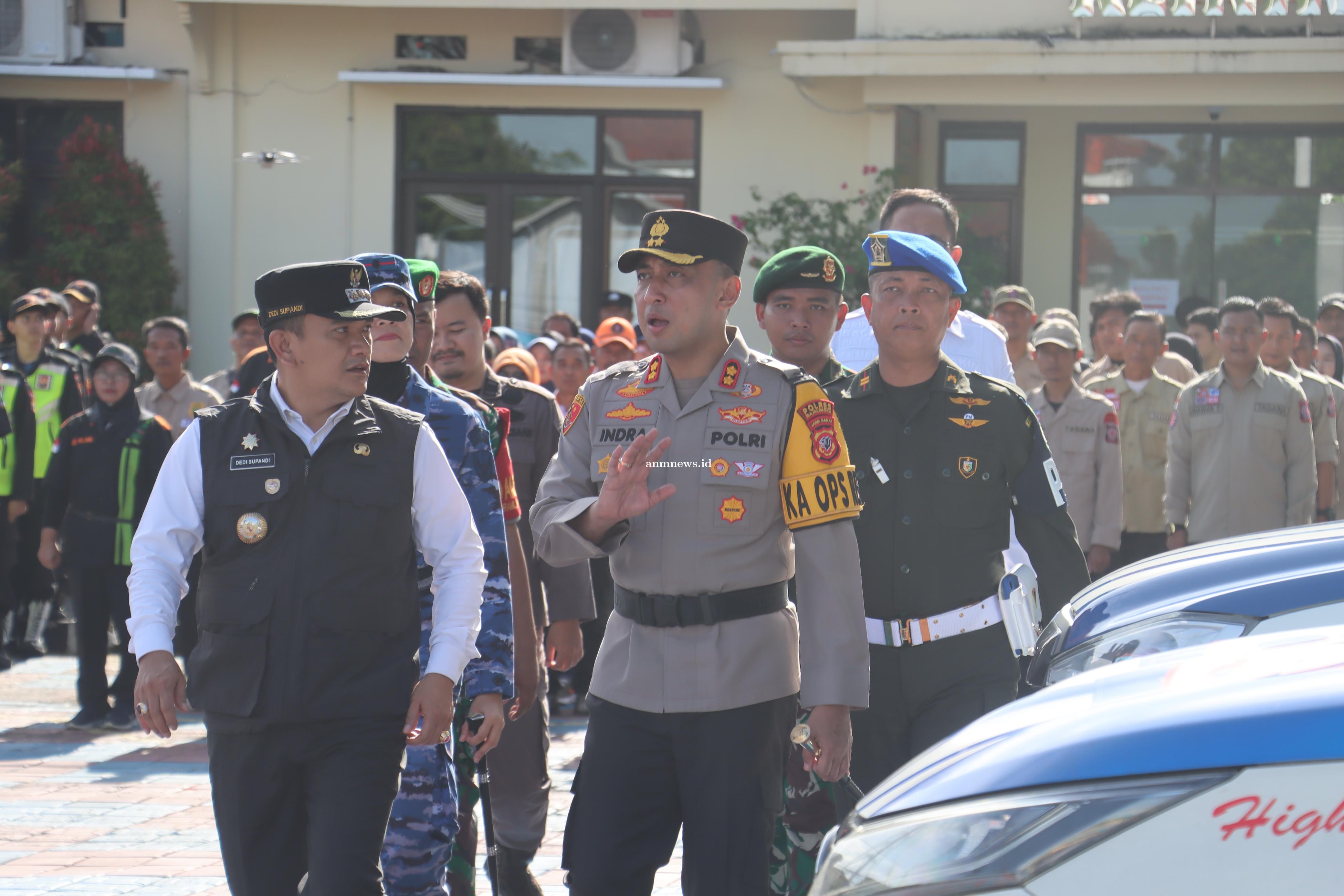 Kapolres Majalengka Pimpin Apel Gelar Pasukan Pengamanan Jelang Perayaan Natal dan Tahun Baru 2025