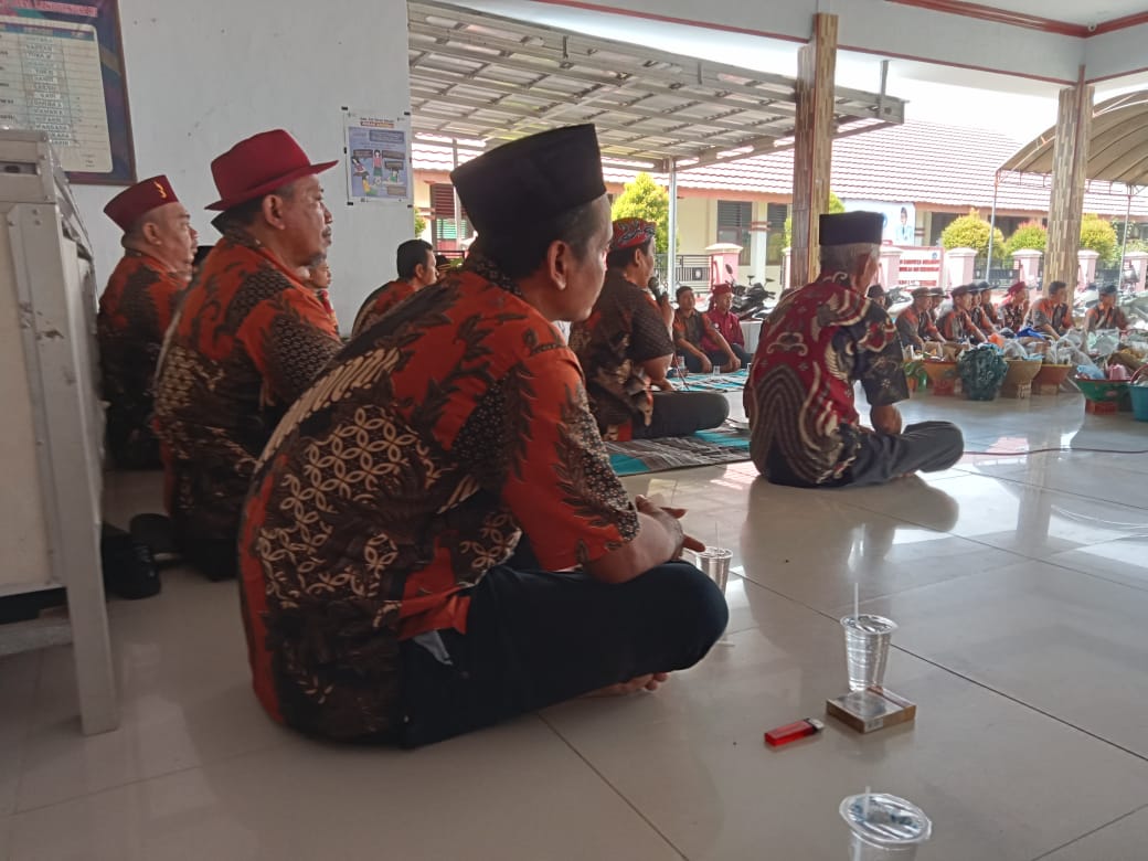 Pemdes Langgensari Gelar Mapag Sri