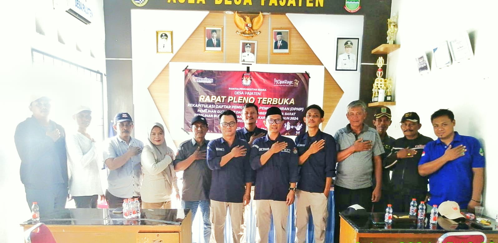 PPS Desa Pajaten Gelar Rapat Pleno Terbuka Rekapitulasi DPHP Pilkada 2024