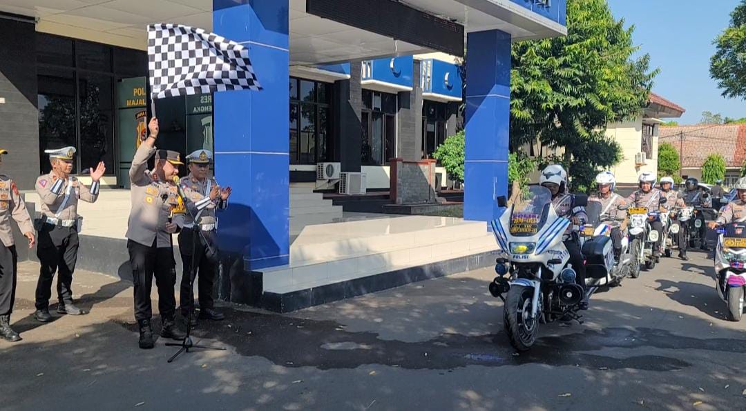 Kapolres Majalengka Pimpin Pelepasan Baksos dan Bansos Satlantas Polres Majalengka