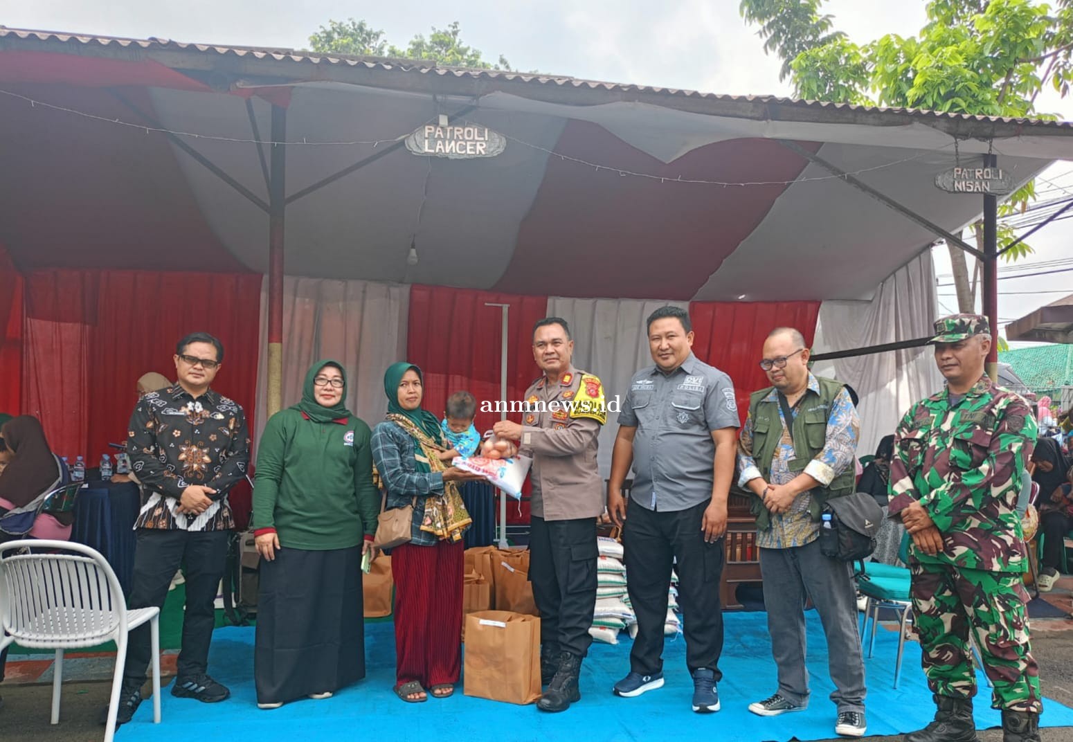 Polsek Sumberjaya Bersama Team Dokkes dan IDI Polres Berikan Bantuan dan Pemeriksaan Anak Stunting