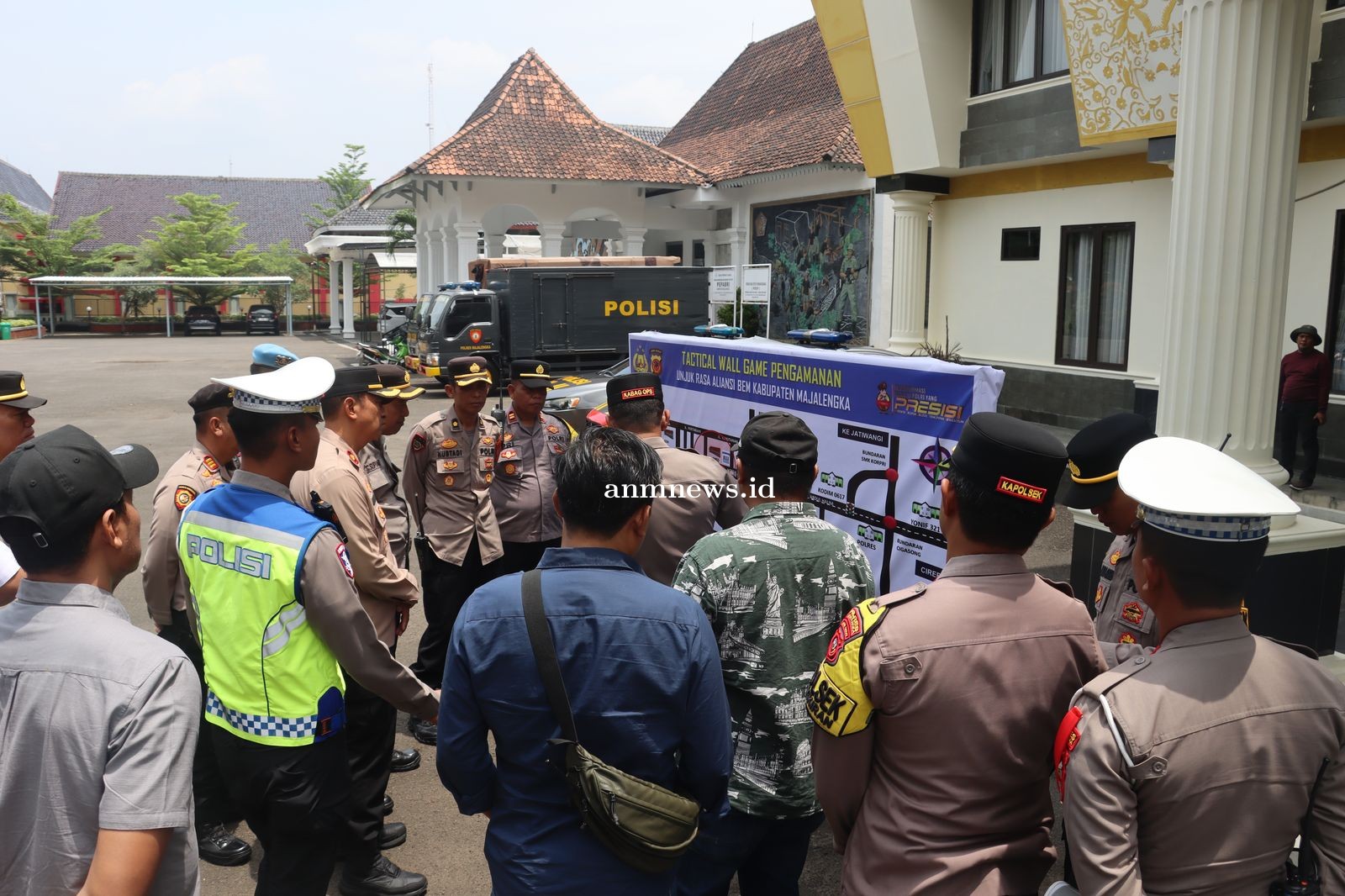 Polres Majalengka Kerahkan 213 Personil Amankan Aksi Unjuk Rasa Tolak Pengesahan RUU TNI di DPR