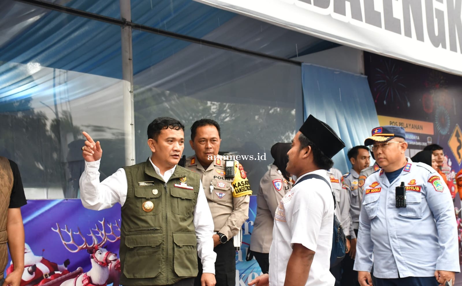 Pj Bupati Cek Kondisi Lalin saat Nataru, Ajak Pemudik Singgah untuk Menikmati Wisata Kuliner