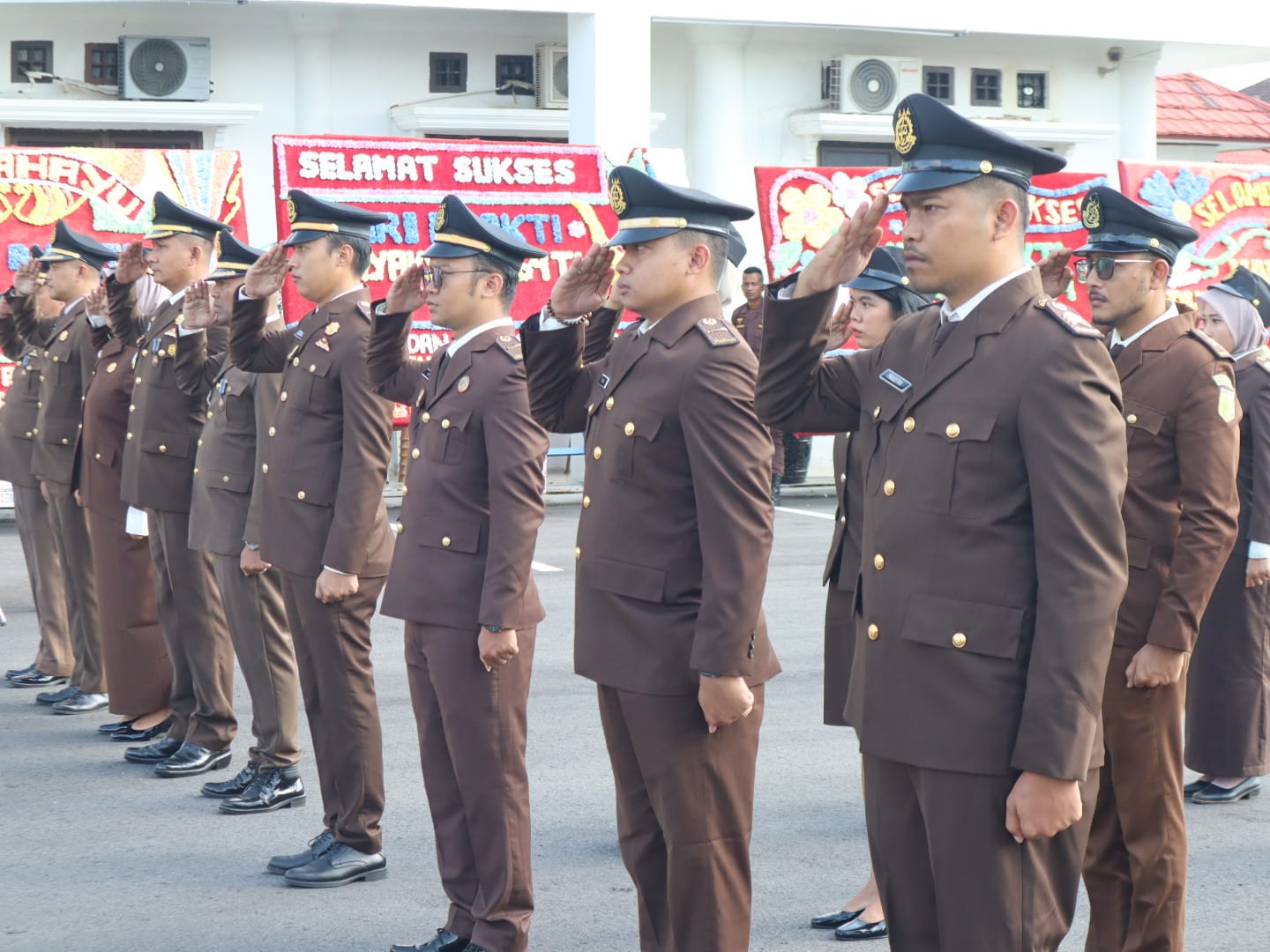 Kajari Belitung Timur Pimpin Upacara Hari Bhakti Adhyaksa ke-64