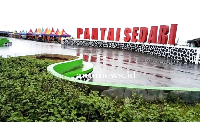 DISPARBUD Karawang Lakukan Monitoring Destinasi Wisata di Pantai Sedari