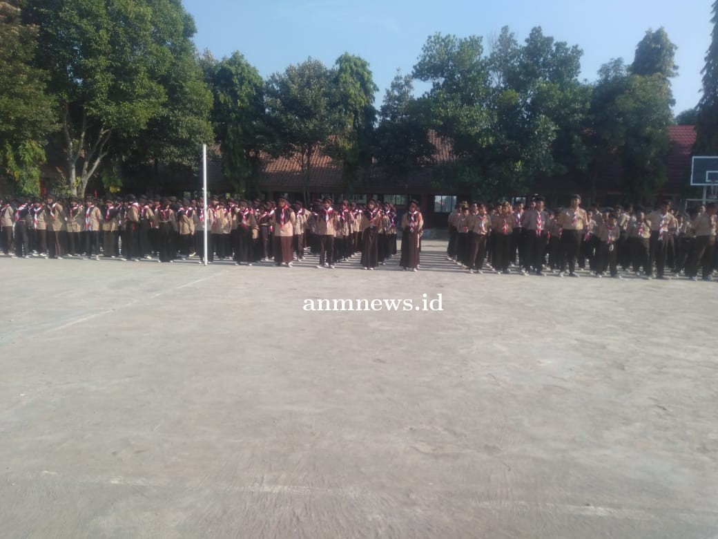 SMP Negeri 1 Kertasemaya Bekerjasama dengan Yonif Raider321 Majalengka terkait Kepramukaan