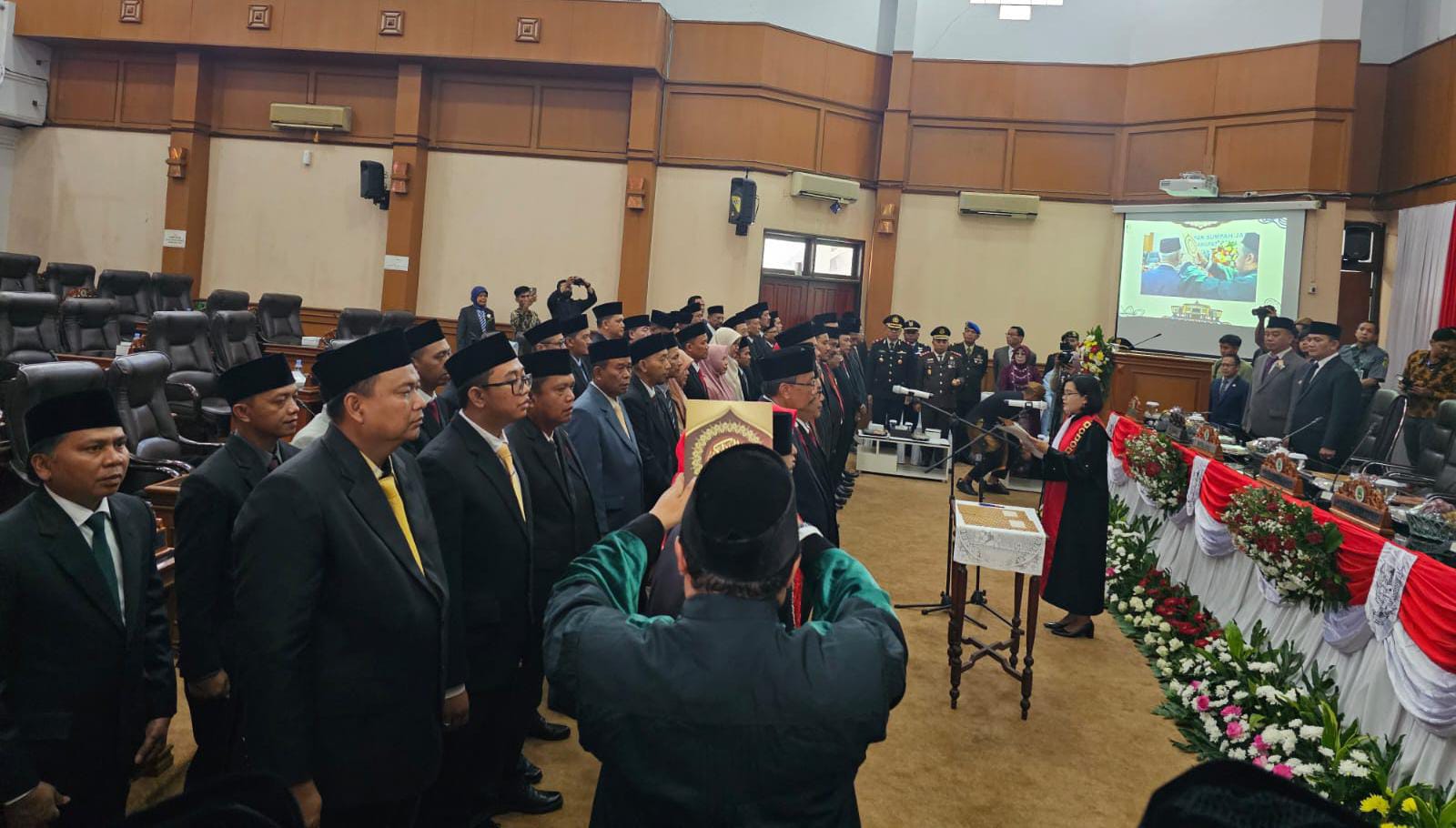 50 Anggota DPRD Majalengka Periode 2024-2029 Resmi Disumpah