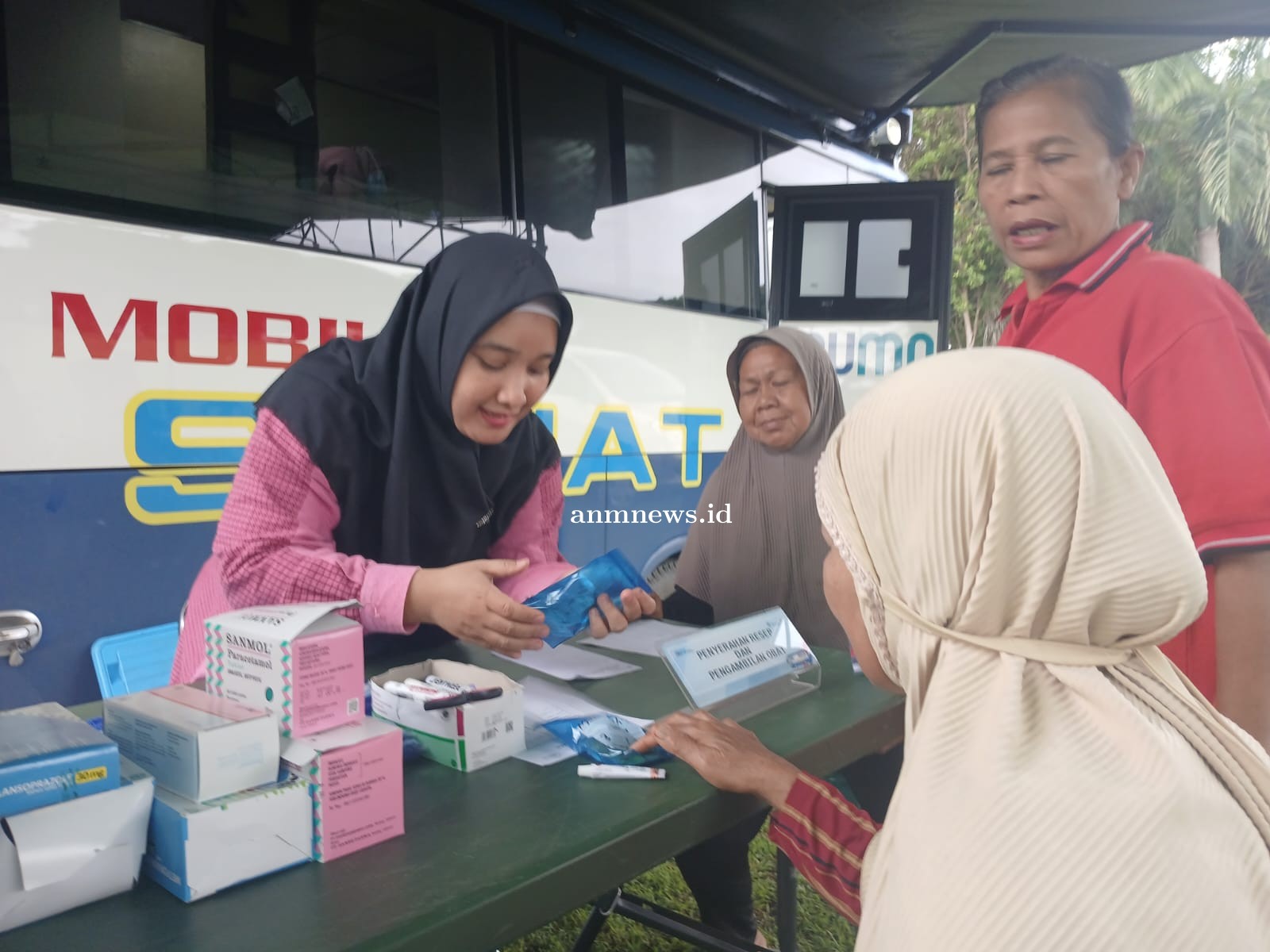 Mobil Sehat PT. Timah Pelayanan Kesehatan yang Dinantikan Warga, Hadir dalam Operasi Pasar