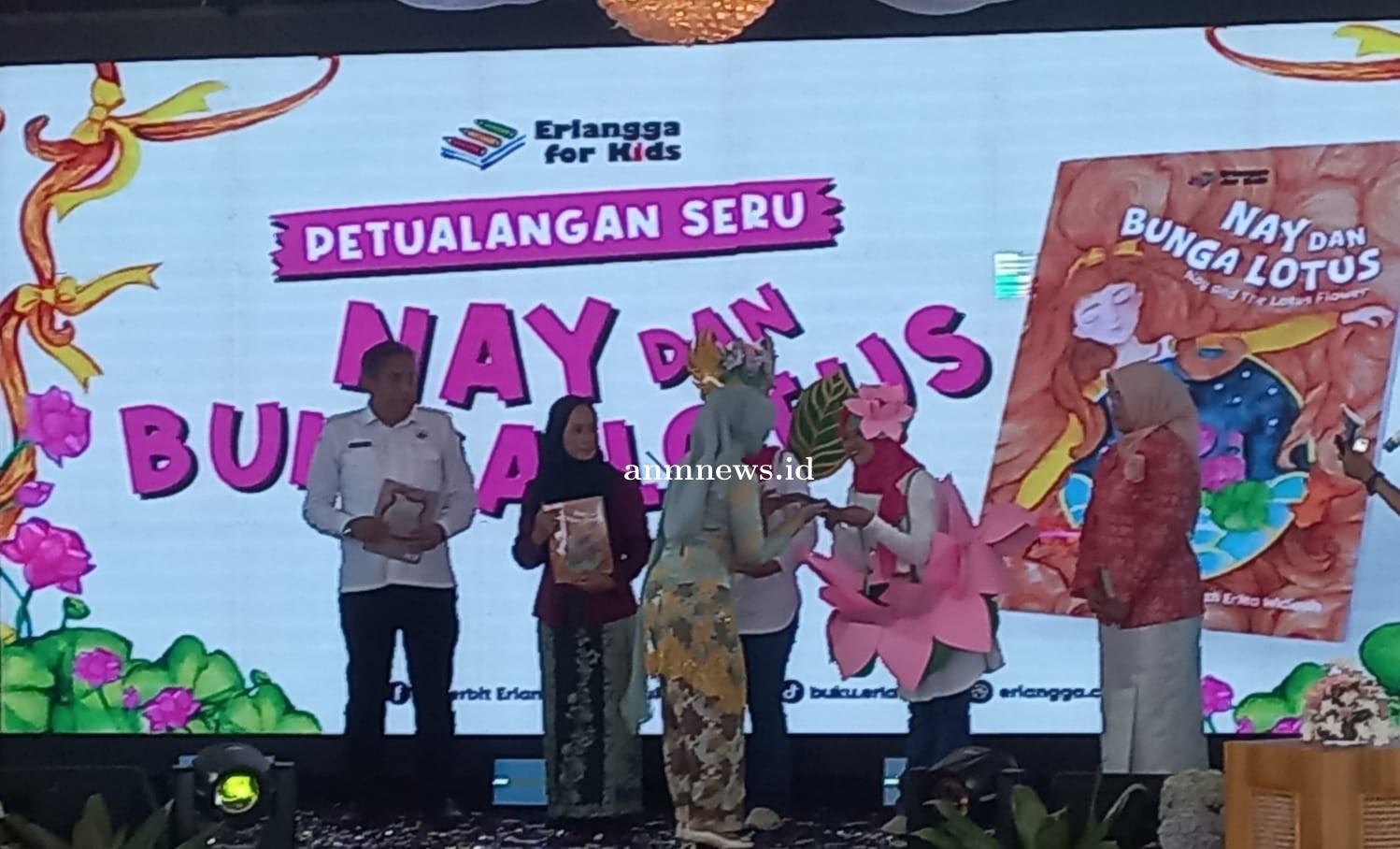 Peluncuraan Buku Nay dan Bunga Lotus di Saksikan Penjabat Ketua TP PKK Provinsi Jawa Barat