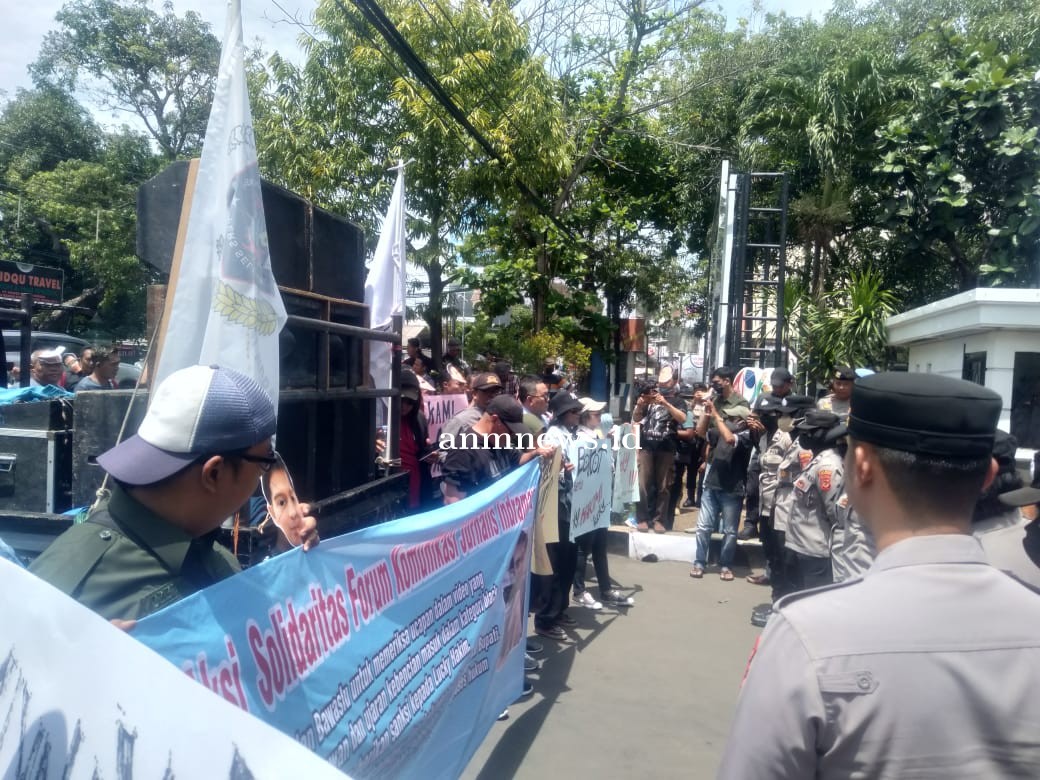 Ratusan Jurnalis Indramayu Suarakan Aksi Boikot Pemberitaan Lucky Hakim