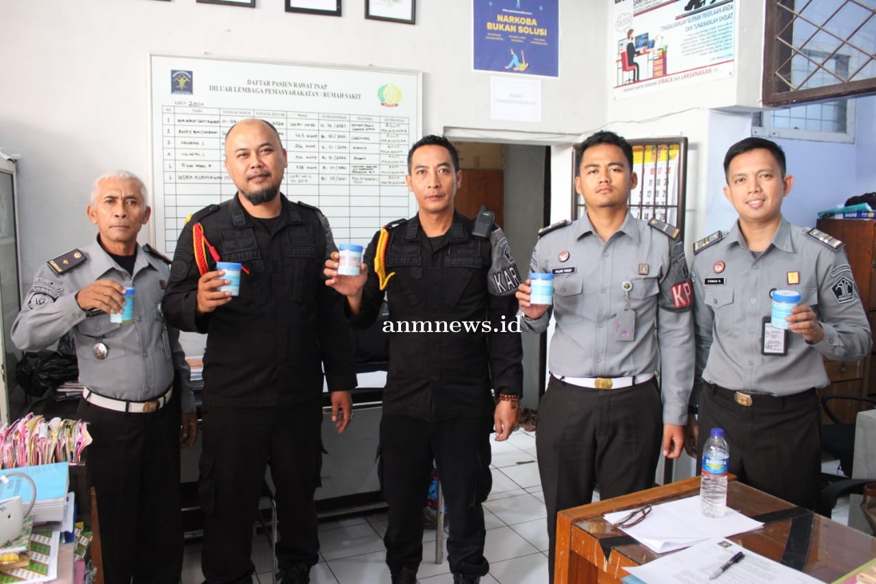 Lapas Kelas IIB Majalengka Lakukan Tes Urine Terhadap Petugas, Guna Wujudkan Lapas Bersinar